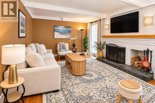 22 Northview Road, Ottawa, ON 