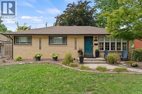 3425 Roxborough BOULEVARD  Windsor, ON N9E 2Z9