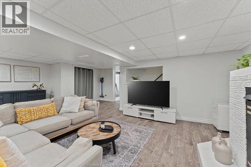 3425 Roxborough Boulevard, Windsor, ON 