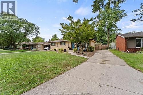3425 Roxborough Boulevard, Windsor, ON 