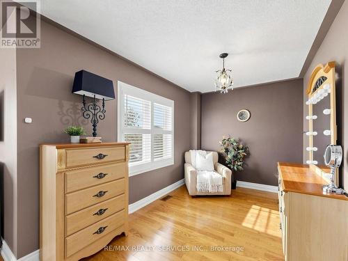 Primary suite with flexible sitting/dressing nook - 127 Russell Jarvis Drive, Markham, ON 