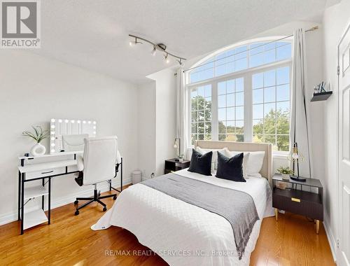 Showpiece bedroom framed by a soaring window - 127 Russell Jarvis Drive, Markham, ON 