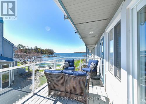 Spacious deck over the pool - 2 - 585 Atherley Road, Orillia, ON 