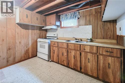 137 East 16Th Street, Hamilton, ON 