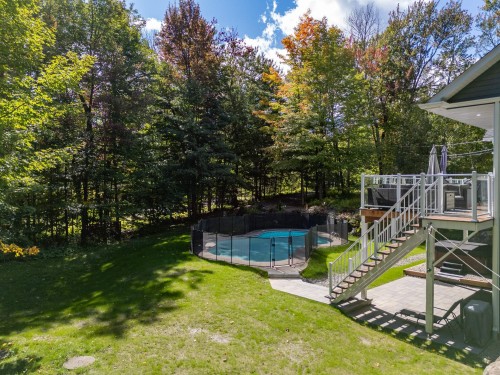 Piscine - 44 Imp. De La Roche, Shefford, QC 
