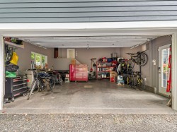 Garage - 