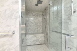 Salle de bains attenante à la CCP - 