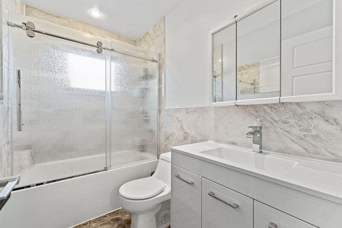Salle de bains - 122 57E Avenue, Saint-Eustache, QC 