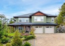 850 Lorne White Pl, Ucluelet, BC 