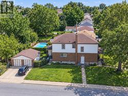 MAIN - 5622 LOWELL AVENUE Niagara Falls, ON L2G 4E2