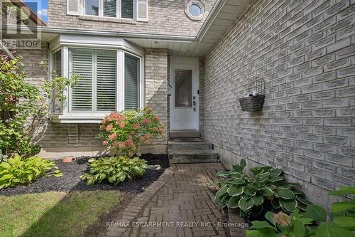 Front Porch - 2203 Robin Drive, Mississauga, ON 