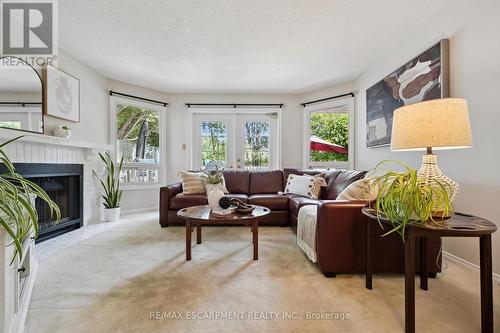 Family Room - 2203 Robin Drive, Mississauga, ON 