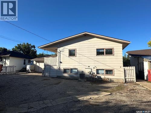 105 Empire Road, Assiniboia, SK 