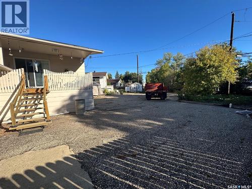 105 Empire Road, Assiniboia, SK 