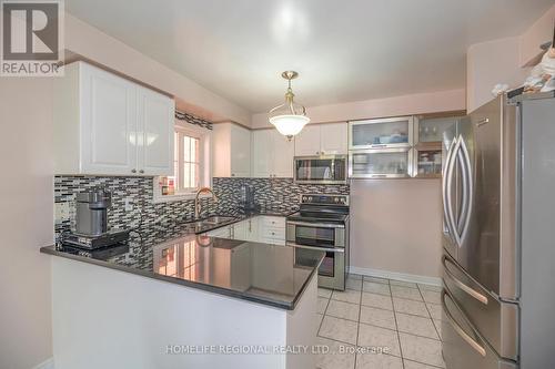 40 Arnold Crescent, Whitby, ON 