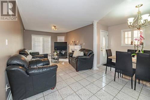 40 Arnold Crescent, Whitby, ON 