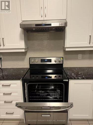 61 CANNES AVENUE , Vaughan, Ontario L4H 4P8 5