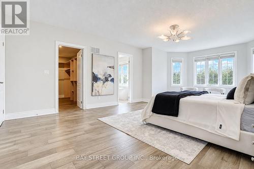 411 Weldrick Road E, Richmond Hill, ON 