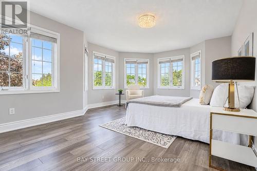 411 Weldrick Road E, Richmond Hill, ON 