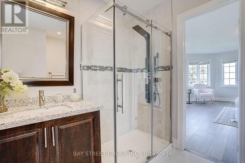 411 Weldrick Road E, Richmond Hill, ON 