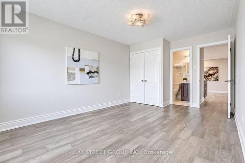411 Weldrick Road E, Richmond Hill, ON 