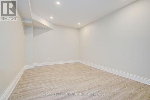411 Weldrick Road E, Richmond Hill, ON 