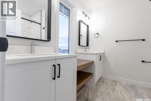 275 Doran Way, Saskatoon, SK 