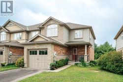 27 WILKIE CRESCENT Guelph (Pineridge/Westminster Woods), ON N1L 0B1