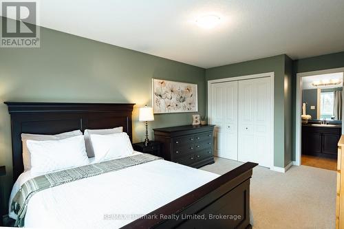 27 Wilkie Crescent, Guelph (Pineridge/Westminster Woods), ON 