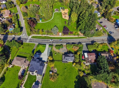 7261 Lantzville Rd, Lantzville, BC 