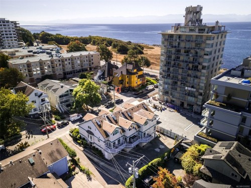 #2-20 Menzies St, Victoria, BC 
