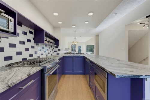 #2-20 Menzies St, Victoria, BC 
