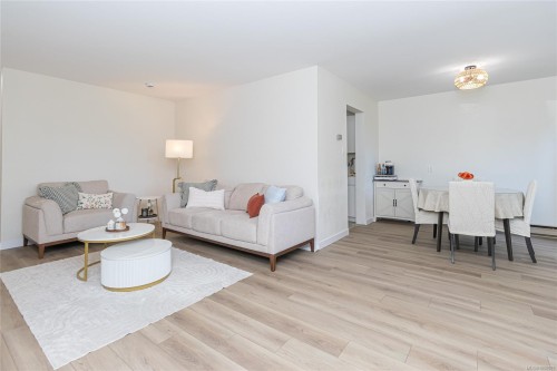 #43-840 Craigflower Rd, Esquimalt, BC 