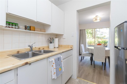 #43-840 Craigflower Rd, Esquimalt, BC 