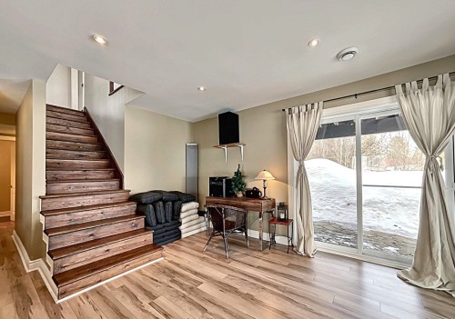 Family Room - 120 Rue De La Fromentière, Saint-Alphonse-Rodriguez, QC 
