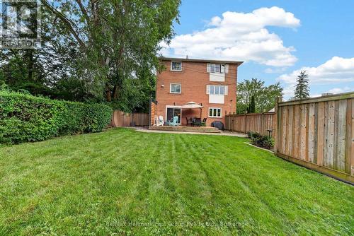 10 Lincoln Street, Ajax (Central West), ON 