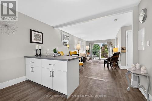 10 Lincoln Street, Ajax (Central West), ON 