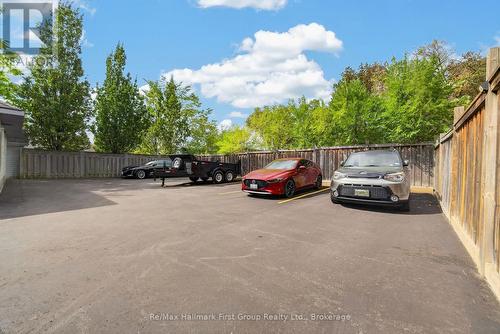 10 Lincoln Street, Ajax (Central West), ON 