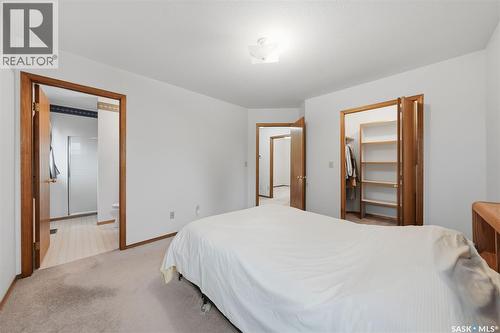 427 Bronson Crescent, Saskatoon, SK 
