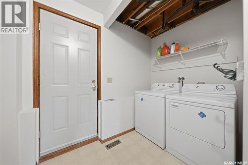 427 Bronson Crescent, Saskatoon, SK 