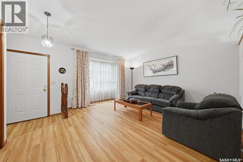 427 Bronson Crescent, Saskatoon, SK 