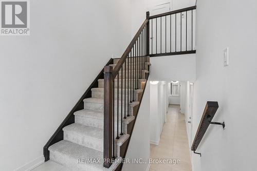 29 Lyall Stokes Circle, East Gwillimbury, ON 
