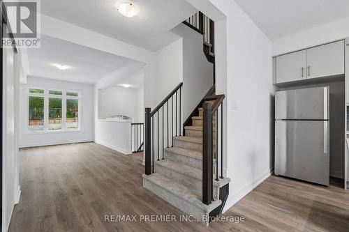 29 Lyall Stokes Circle, East Gwillimbury, ON 