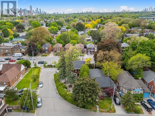 2 Four Oaks Gate, Toronto, ON 