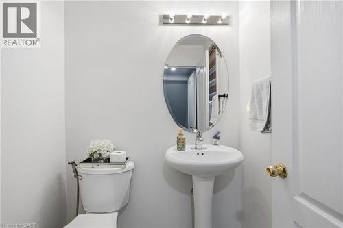 Convenient 2PC Main Bath - 4828 Verdi Street, Burlington, ON 
