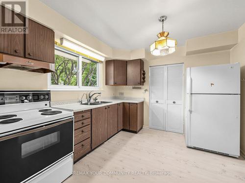 182 Bay Thorn Drive, Markham, ON 