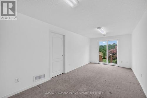 103 Tall Oak Private, Ottawa, ON 