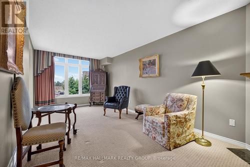 103 Tall Oak Private, Ottawa, ON 