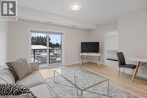 190 MAIN STREET East Unit# 104 , Kingsville, Ontario N9Y 1A6 5