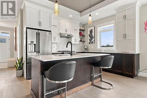 61 Hastings Park Drive, Belleville (Belleville Ward), ON 